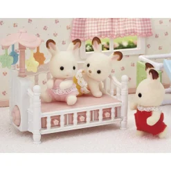 Sylvanian Families Le lit de bébé et mobile - 5534^ Mini-Univers