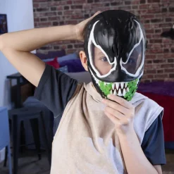 Hasbro Masque de Venom Versus Glow in the dark - Spider-Man^ Masques Pour Déguisement