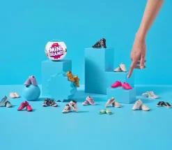 Zuru Mini Brands Sneakers^ Mini-Univers