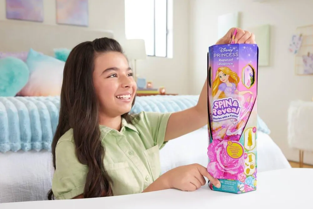 Mattel Poupée Mannequin - Raiponce Spin And Reveal Royal^ Poupées Mannequins