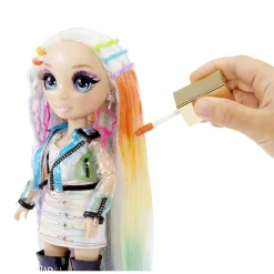 MGA Rainbow High Studio de coiffure et Poupée Amaya Raine^ Poupées Mannequins|Mini-Univers